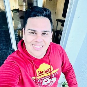 Meet your Posher, Luis alberto